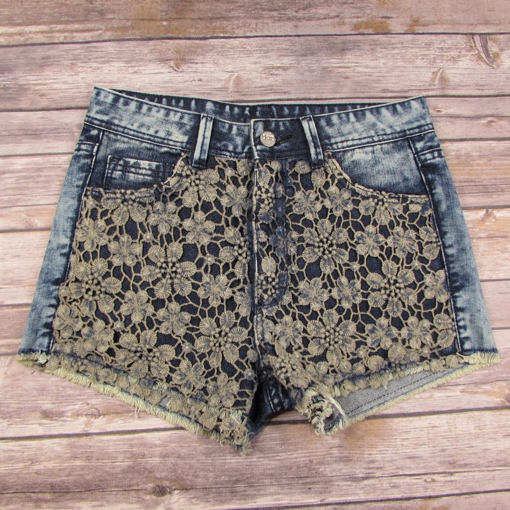 Hart Denim Mini Jean Shorts Size 28 Acid Wash High Rise Floral Lace Overlay Raw